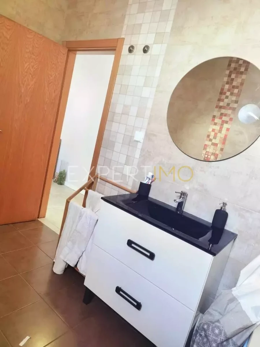 Apartamento T3 para Venda em Casal de Cambra Foto 13