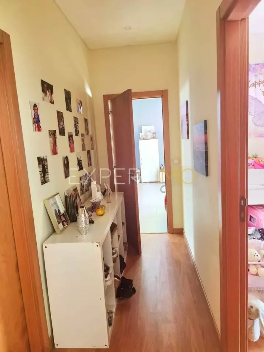 Apartamento T3 para Venda em Casal de Cambra Foto 24