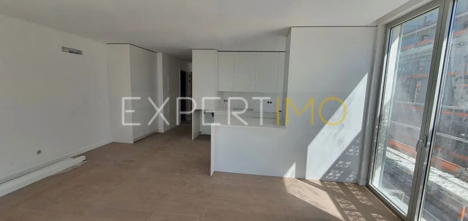 Apartamento T3 para Venda em São Martinho do Porto Foto 2