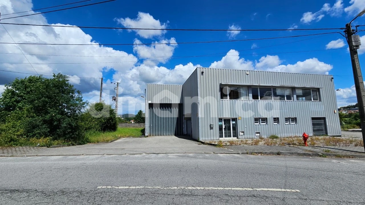 Armazém para Arrendamento em Joane Foto 1