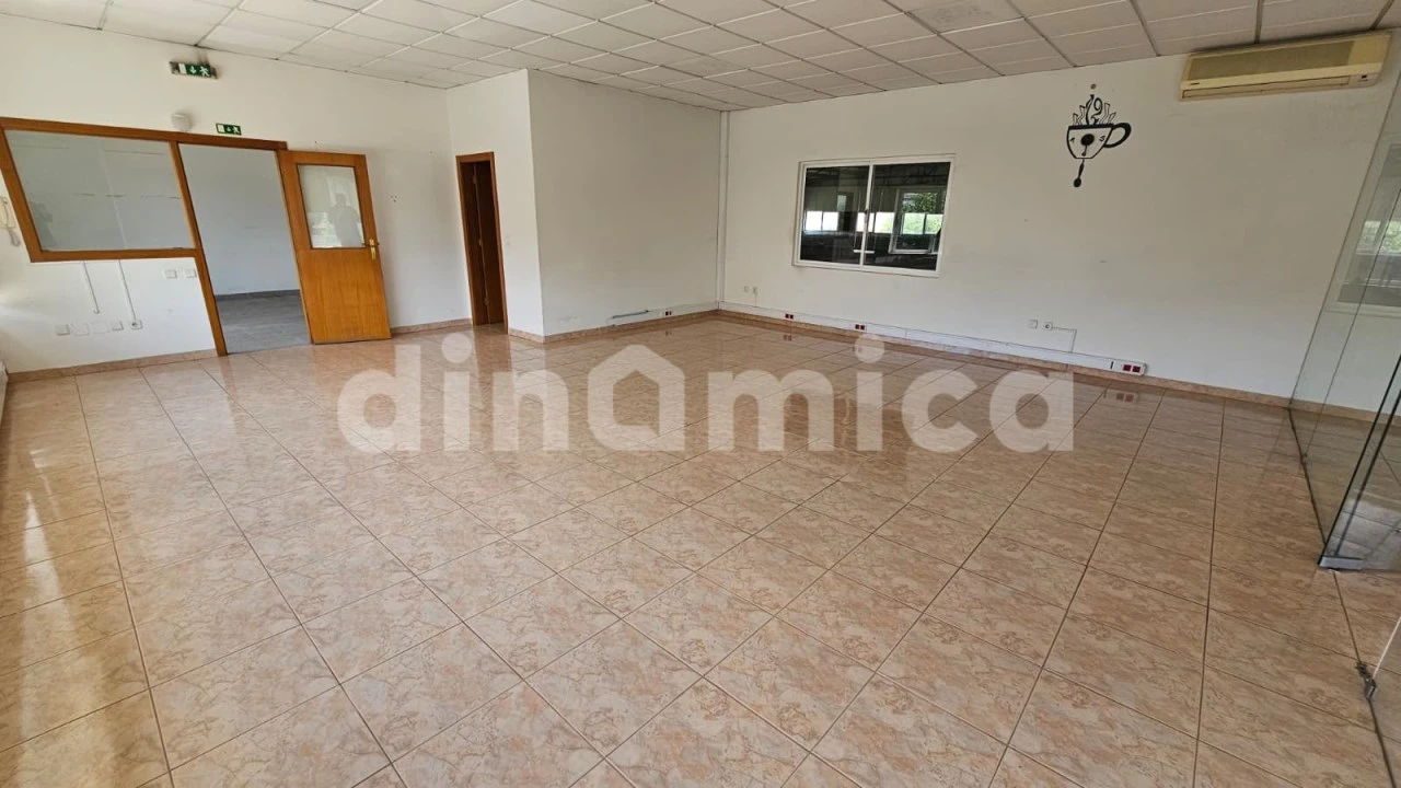 Armazém para Arrendamento em Joane Foto 8