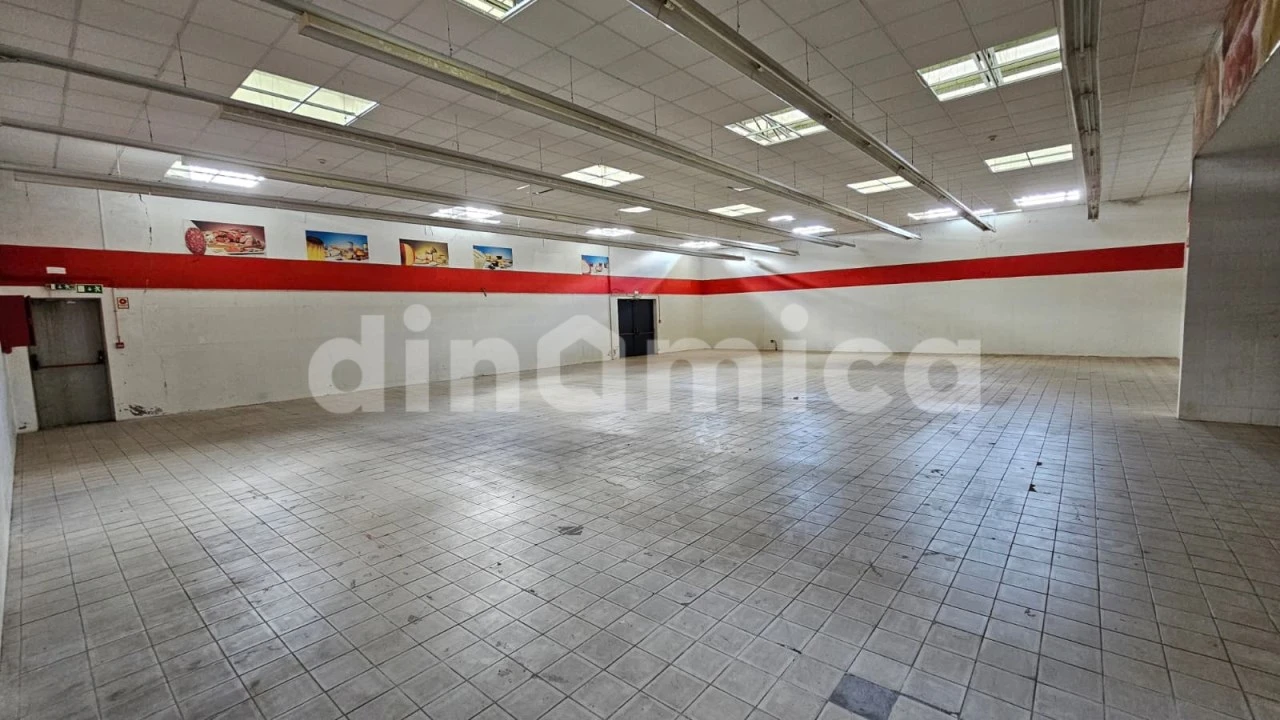Armazém para Arrendamento em Joane Foto 24