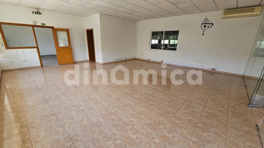 Armazém para Arrendamento em Joane Foto 8