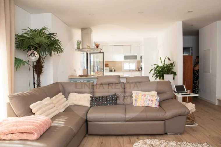 Moradia T3 para Venda em Charneca de Caparica e Sobreda Foto 8