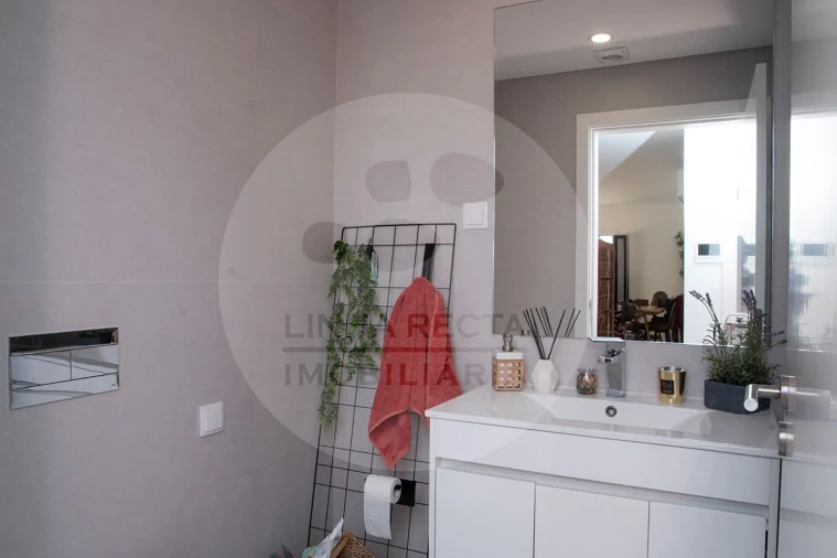 Moradia T3 para Venda em Charneca de Caparica e Sobreda Foto 12