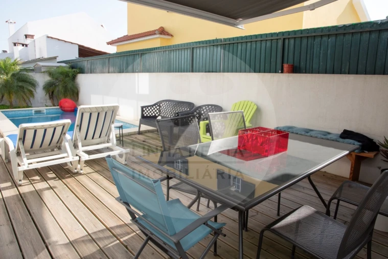 Moradia T3 para Venda em Charneca de Caparica e Sobreda Foto 36