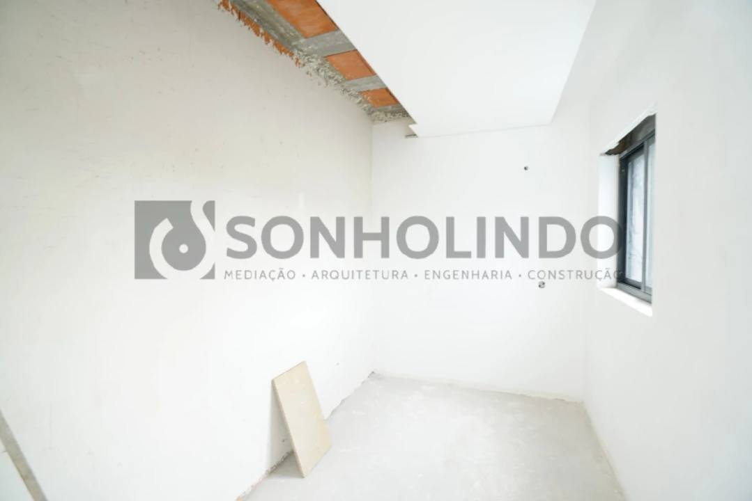 Moradia T3 para Venda em Cidade da Maia Foto 22