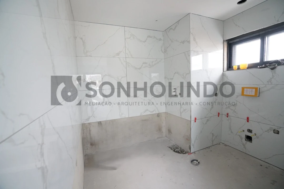 Moradia T3 para Venda em Cidade da Maia Foto 24