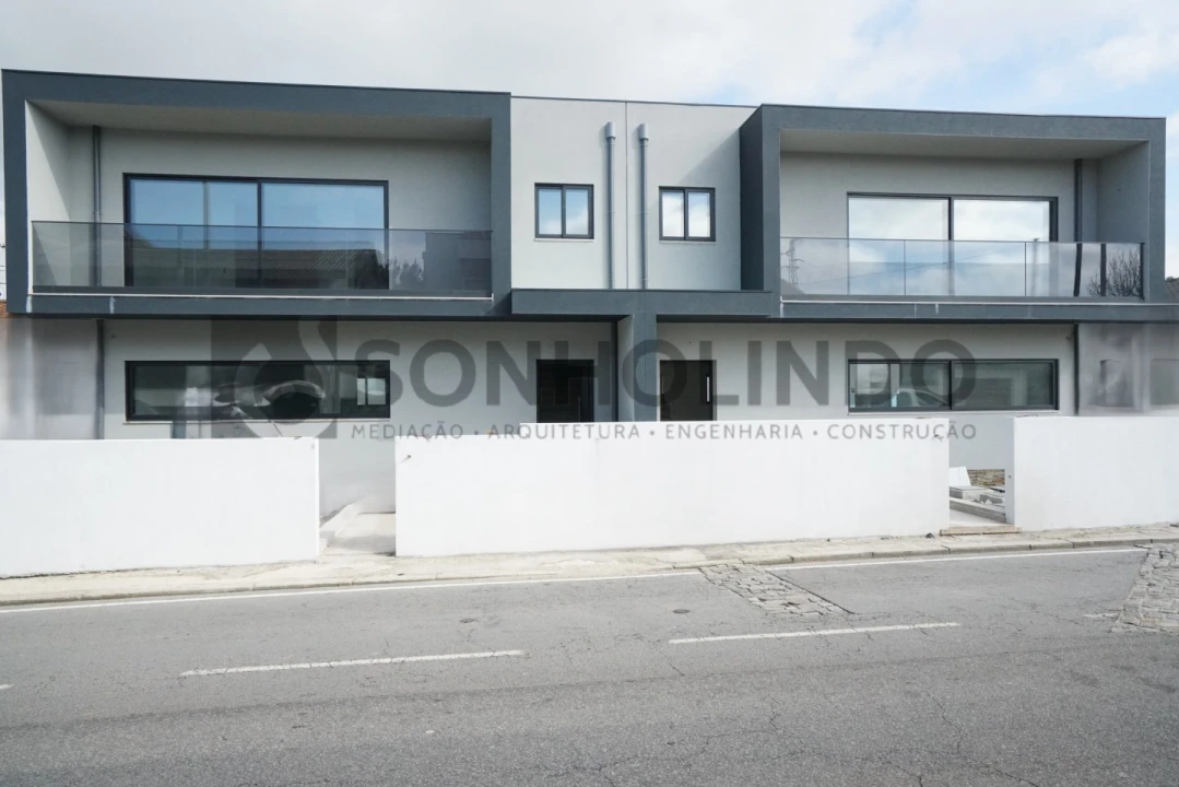 Moradia T3 para Venda em Cidade da Maia Foto 29
