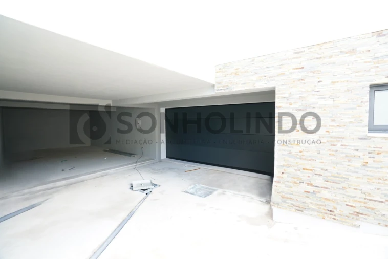 Moradia T3 para Venda em Cidade da Maia Foto 7