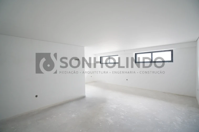 Moradia T3 para Venda em Cidade da Maia Foto 27