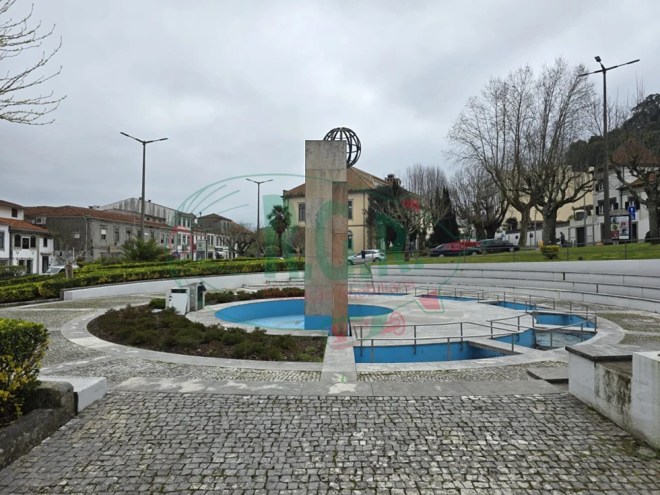 Loja para Arrendamento em Gondomar (São Cosme), Valbom e Jovim Foto 3