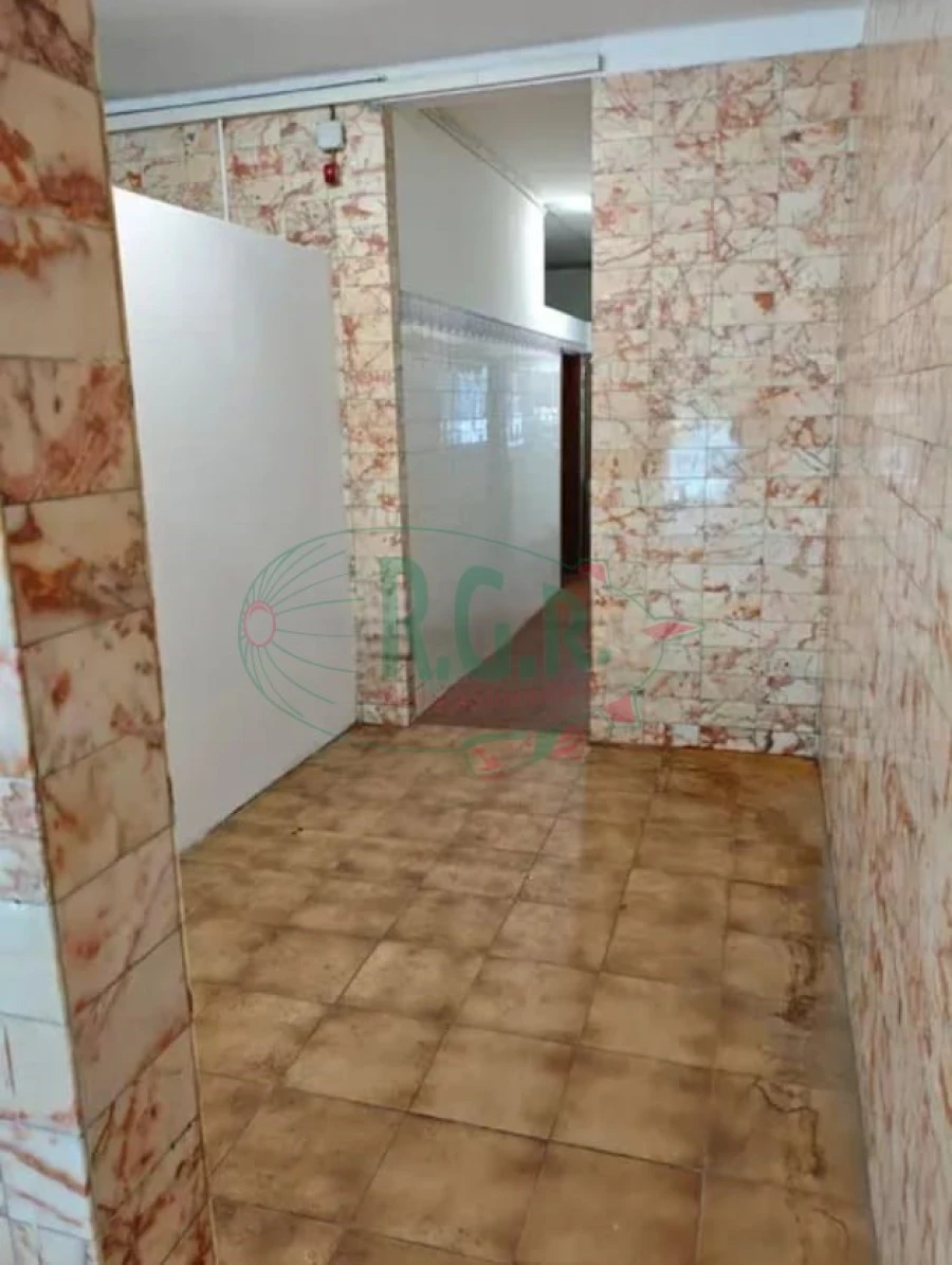 Loja para Arrendamento em Gondomar (São Cosme), Valbom e Jovim Foto 12