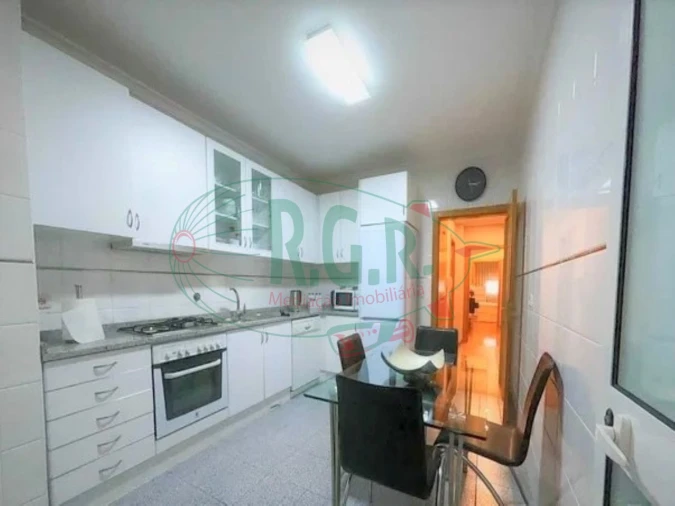 Apartamento T2 para Arrendamento em Fânzeres e São Pedro da Cova Foto 8