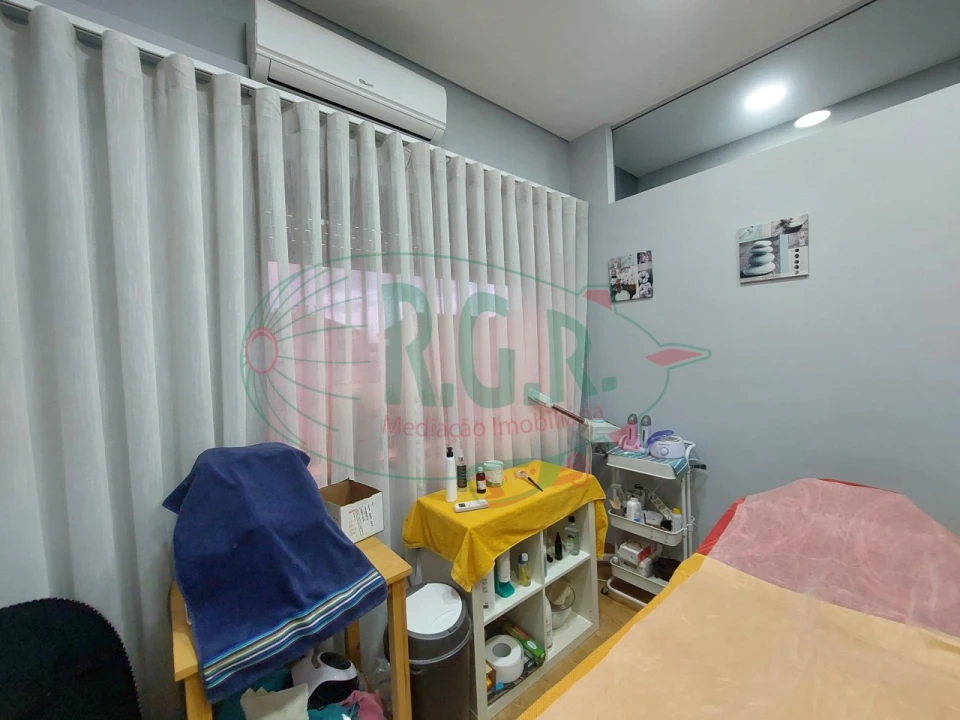 Negócio para Arrendamento em Fânzeres e São Pedro da Cova Foto 8