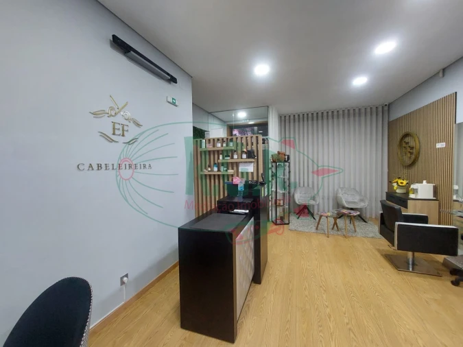 Negócio para Arrendamento em Fânzeres e São Pedro da Cova Foto 2