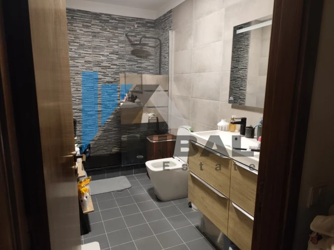 Apartamento T2 para Venda em Mafamude e Vilar do Paraíso Foto 5