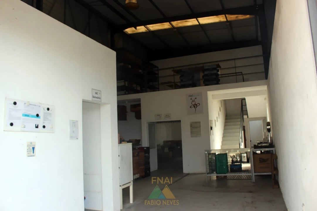 Armazém para Venda em Ossela Foto 4