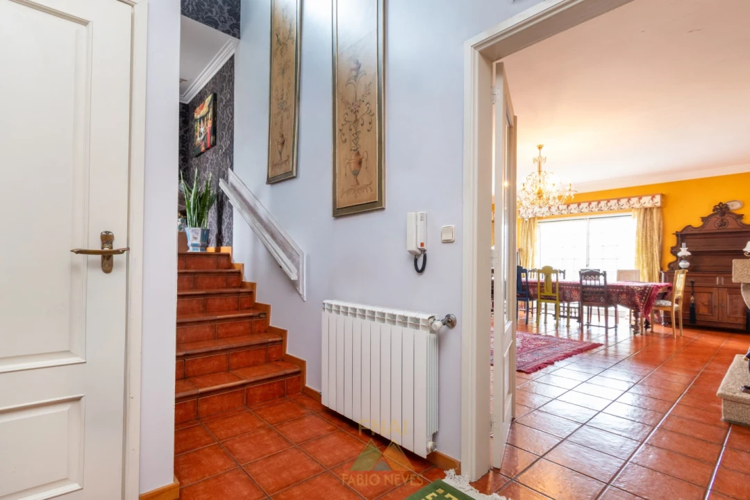 Moradia T5 para Venda em Ribeira Foto 12