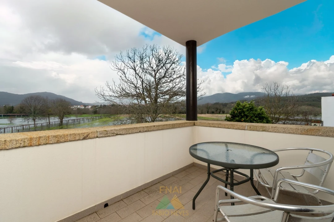 Moradia T5 para Venda em Ribeira Foto 21