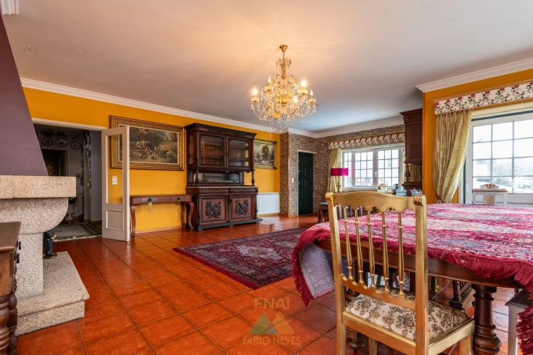 Moradia T5 para Venda em Ribeira Foto 9