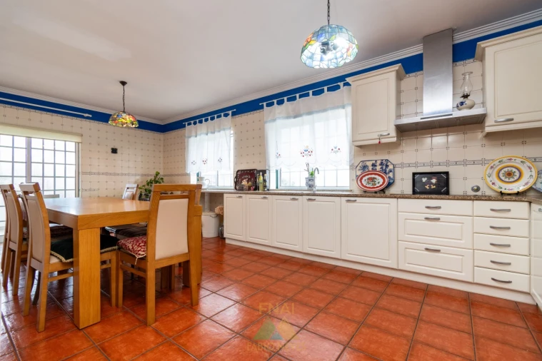 Moradia T5 para Venda em Ribeira Foto 17