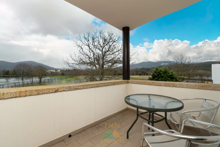 Moradia T5 para Venda em Ribeira Foto 21