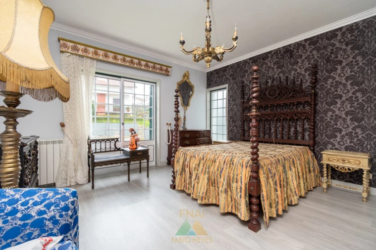 Moradia T5 para Venda em Ribeira Foto 32