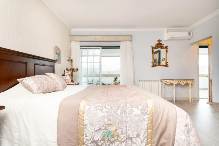 Moradia T5 para Venda em Ribeira Foto 40