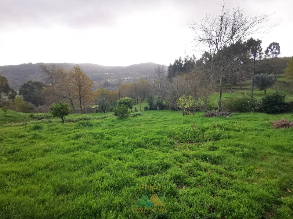 Moradia T2 para Venda em Gondufe Foto 13