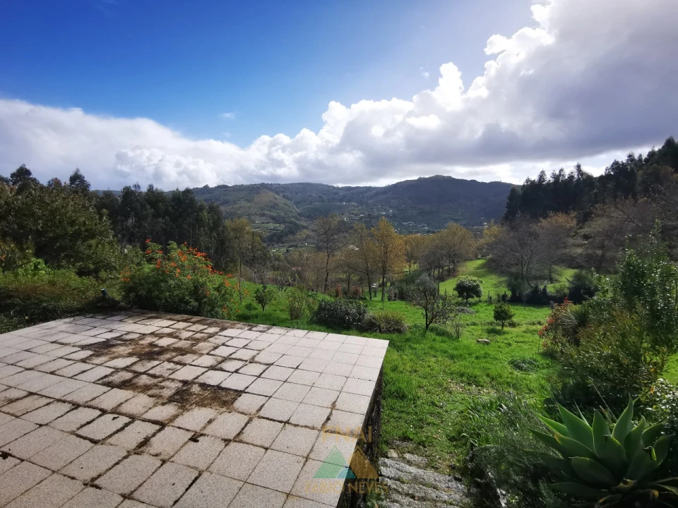 Moradia T2 para Venda em Gondufe Foto 5