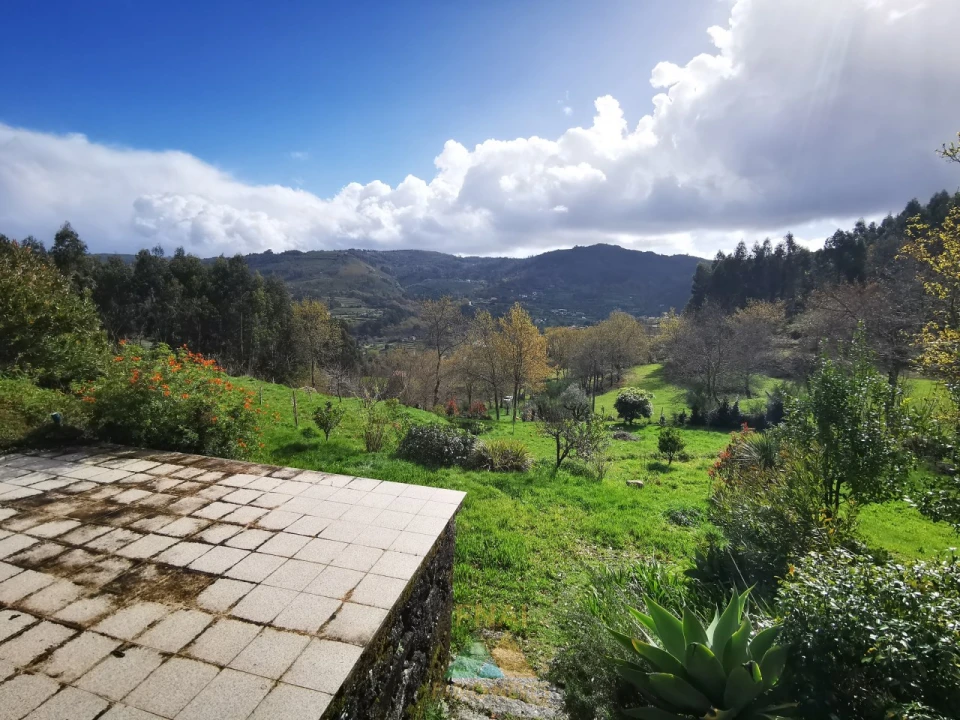 Moradia T2 para Venda em Gondufe Foto 12