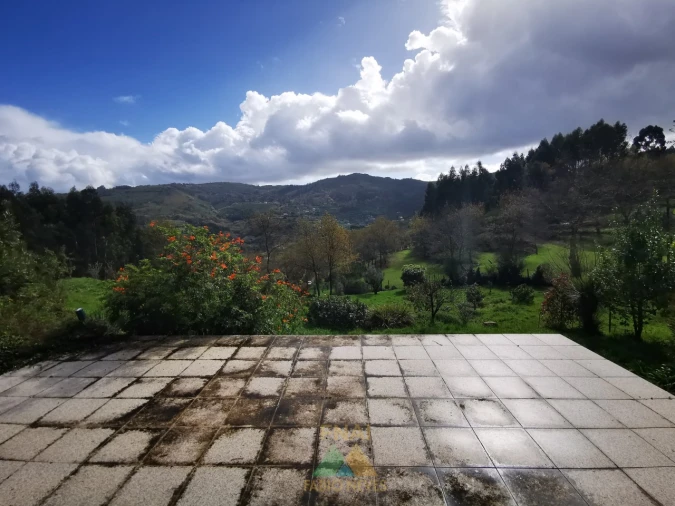 Moradia T2 para Venda em Gondufe Foto 11