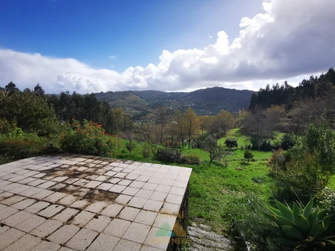 Moradia T2 para Venda em Gondufe Foto 5