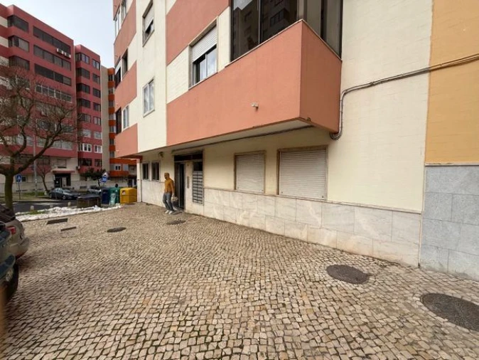 Apartamento T2 para Arrendamento em Venteira