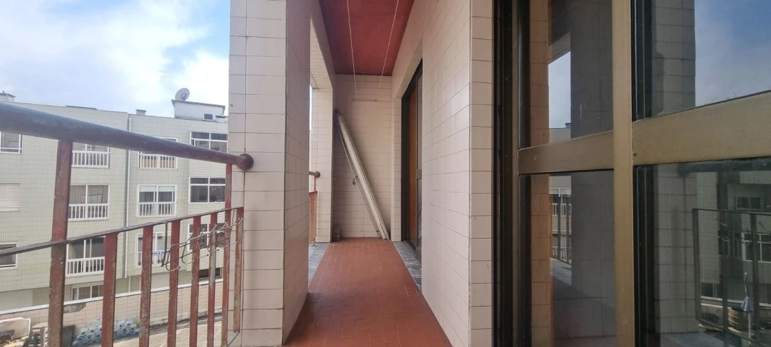 Apartamento T2 para Venda em Rio Tinto Foto 4