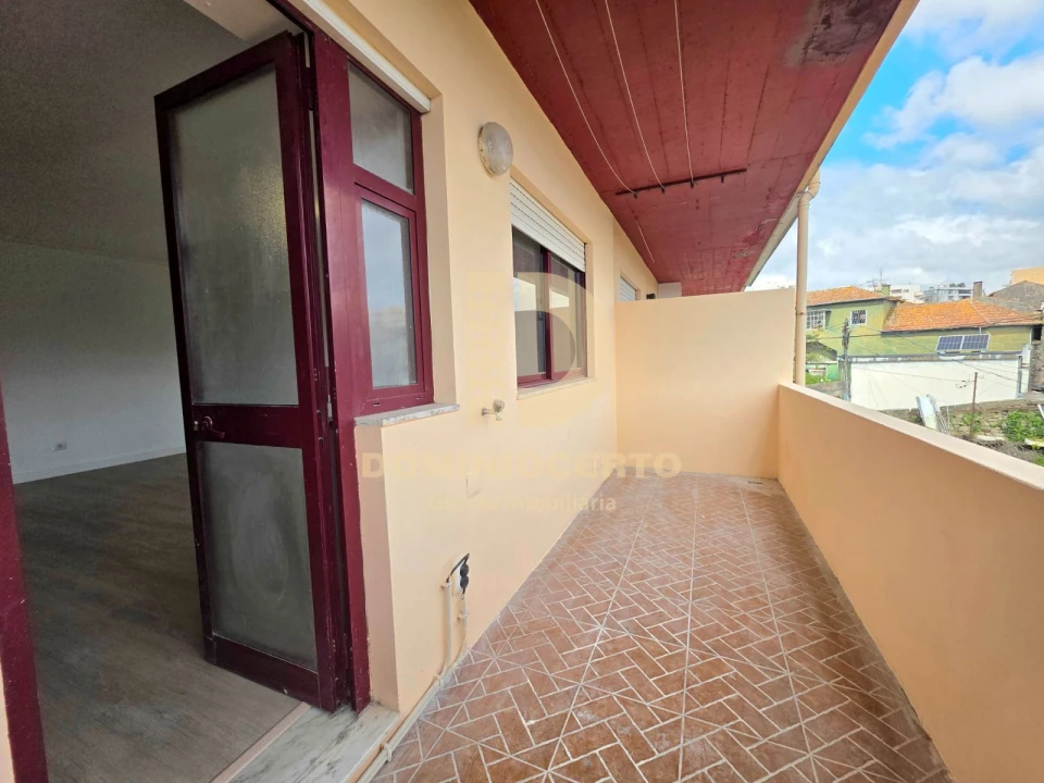 Apartamento T2 para Venda em Rio Tinto Foto 17