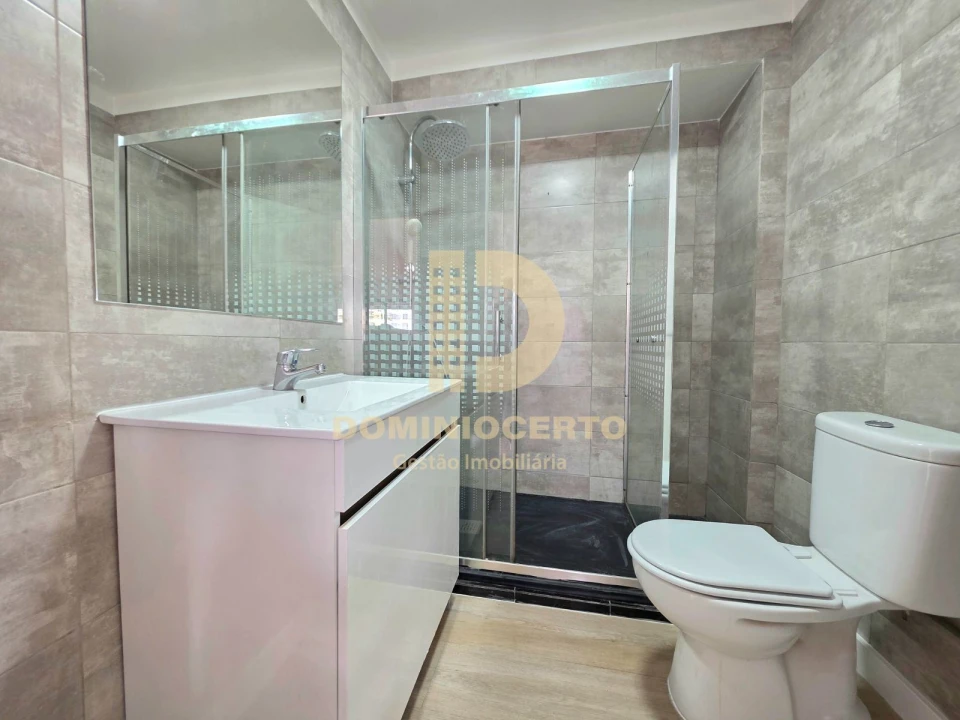 Apartamento T2 para Venda em Rio Tinto Foto 21