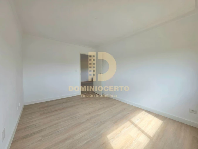 Apartamento T2 para Venda em Rio Tinto Foto 20