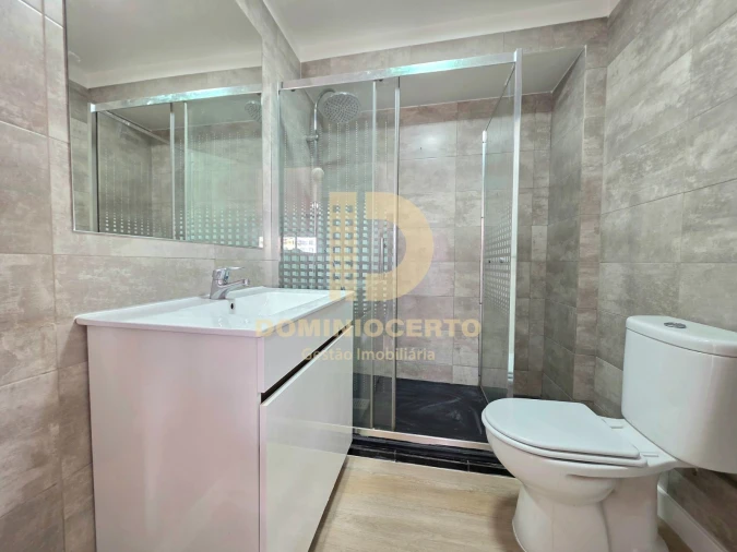 Apartamento T2 para Venda em Rio Tinto Foto 21