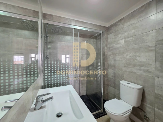 Apartamento T2 para Venda em Rio Tinto Foto 22