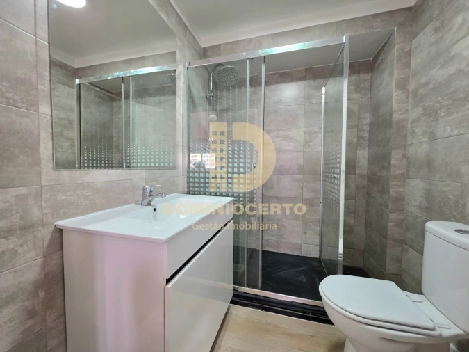 Apartamento T2 para Venda em Rio Tinto Foto 23