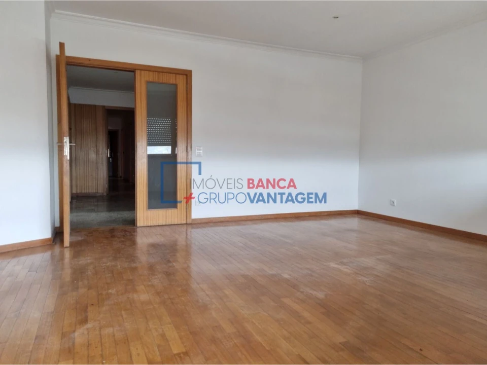 Apartamento T3 para Venda em Rio Tinto Foto 3