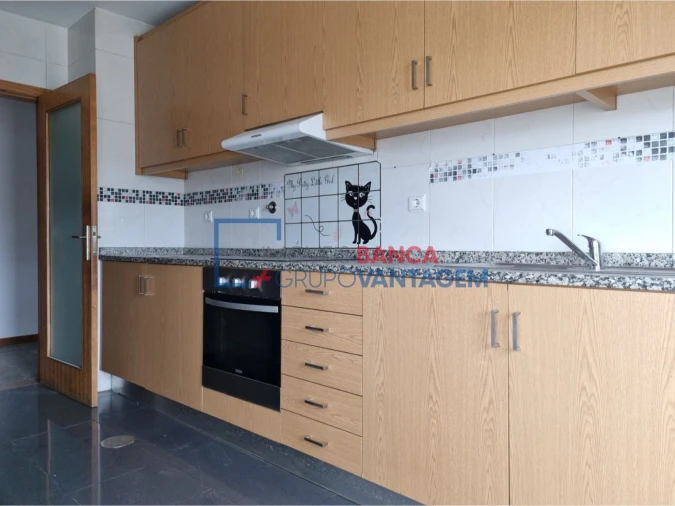 Apartamento T3 para Venda em Rio Tinto Foto 5