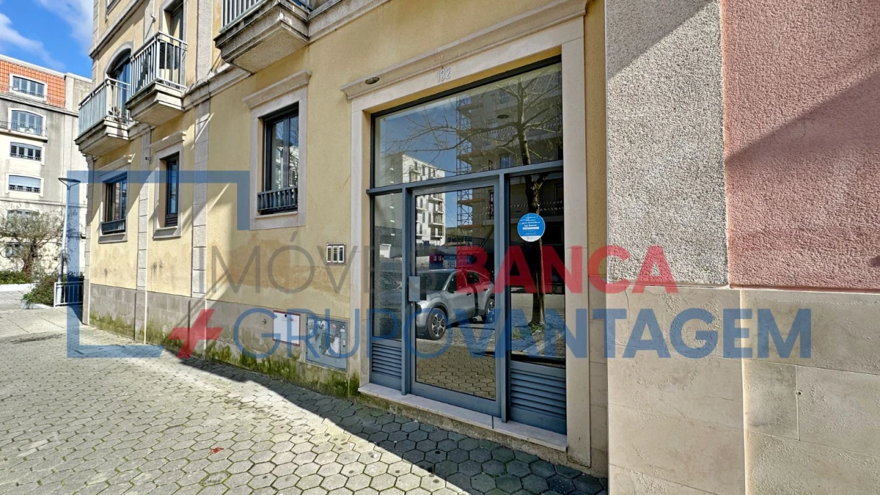 Apartamento T1 para Venda em Oliveira do Douro Foto 1