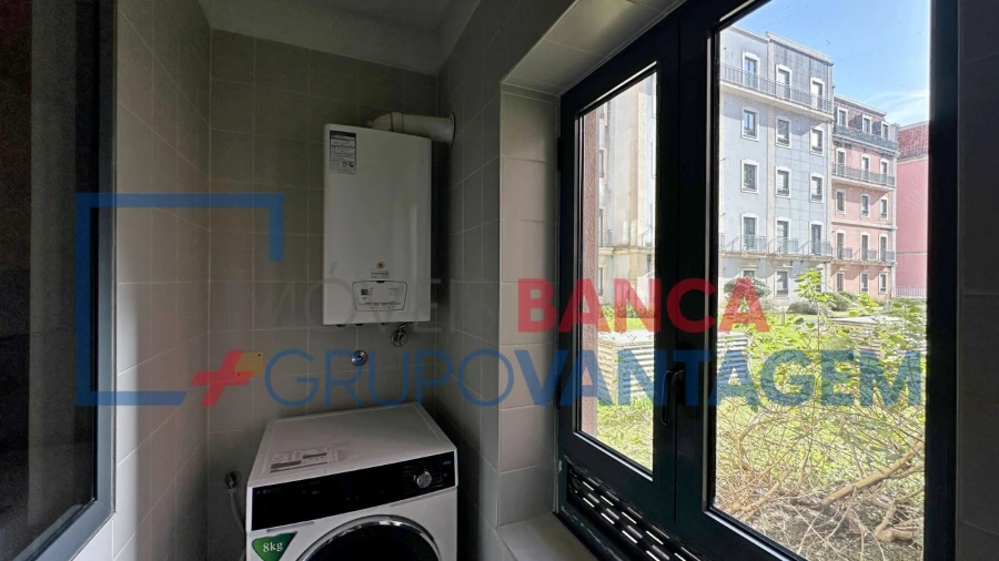 Apartamento T1 para Venda em Oliveira do Douro Foto 9