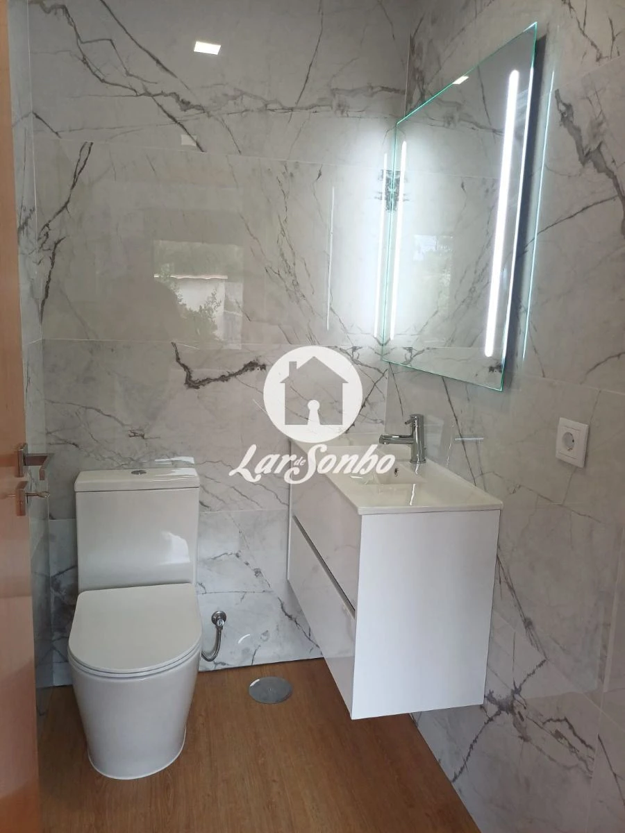 Apartamento T2 para Venda em Balugães Foto 4