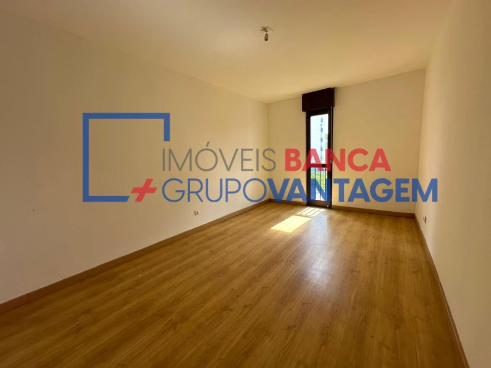 Apartamento T3 para Venda em Corroios Foto 8