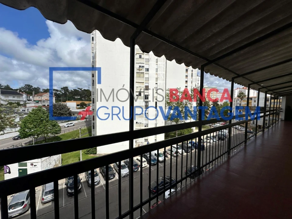 Apartamento T3 para Venda em Corroios Foto 16