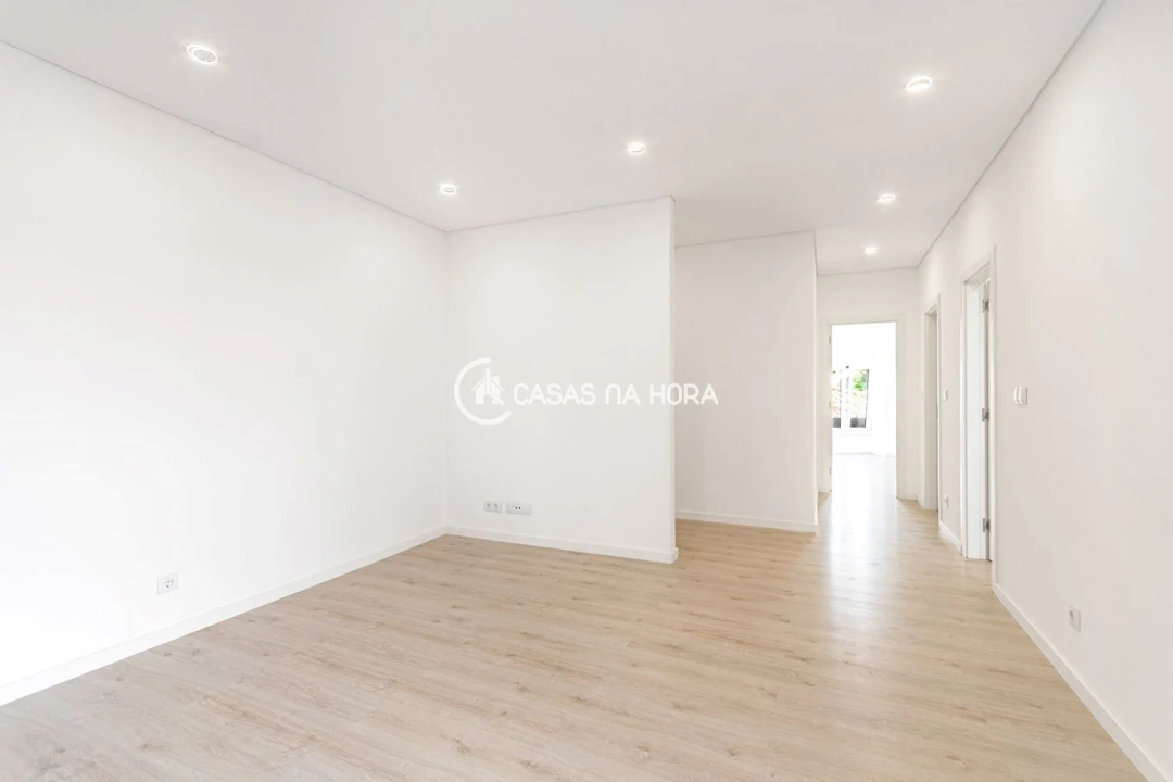 Apartamento T2 para Arrendamento em Oeiras e São Julião da Barra, Paço de Arcos e Caxias Foto 12